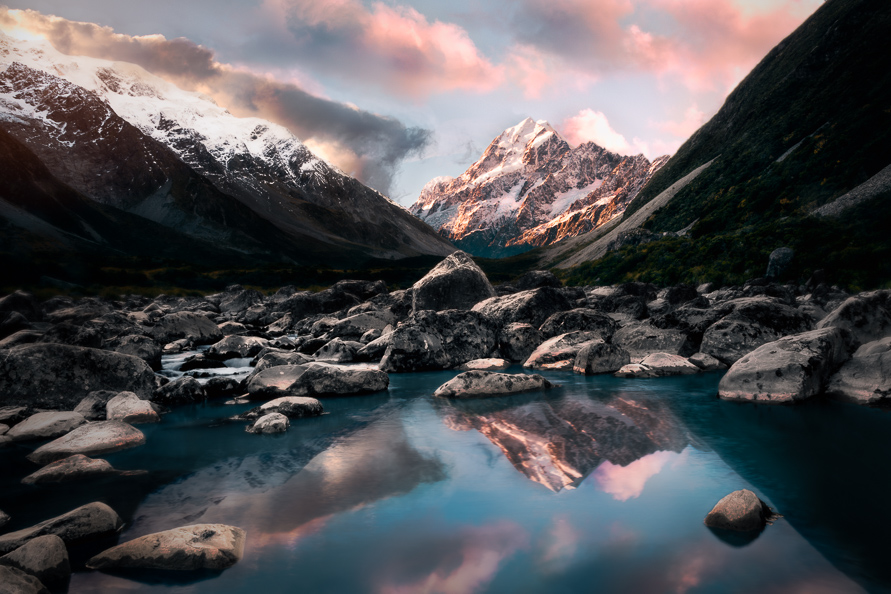 Mount Cook - The stunning mountains of New Zealand during a sunset 2018